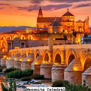 https://apartamento-claudio-marcelo-8.es-andalucia.com